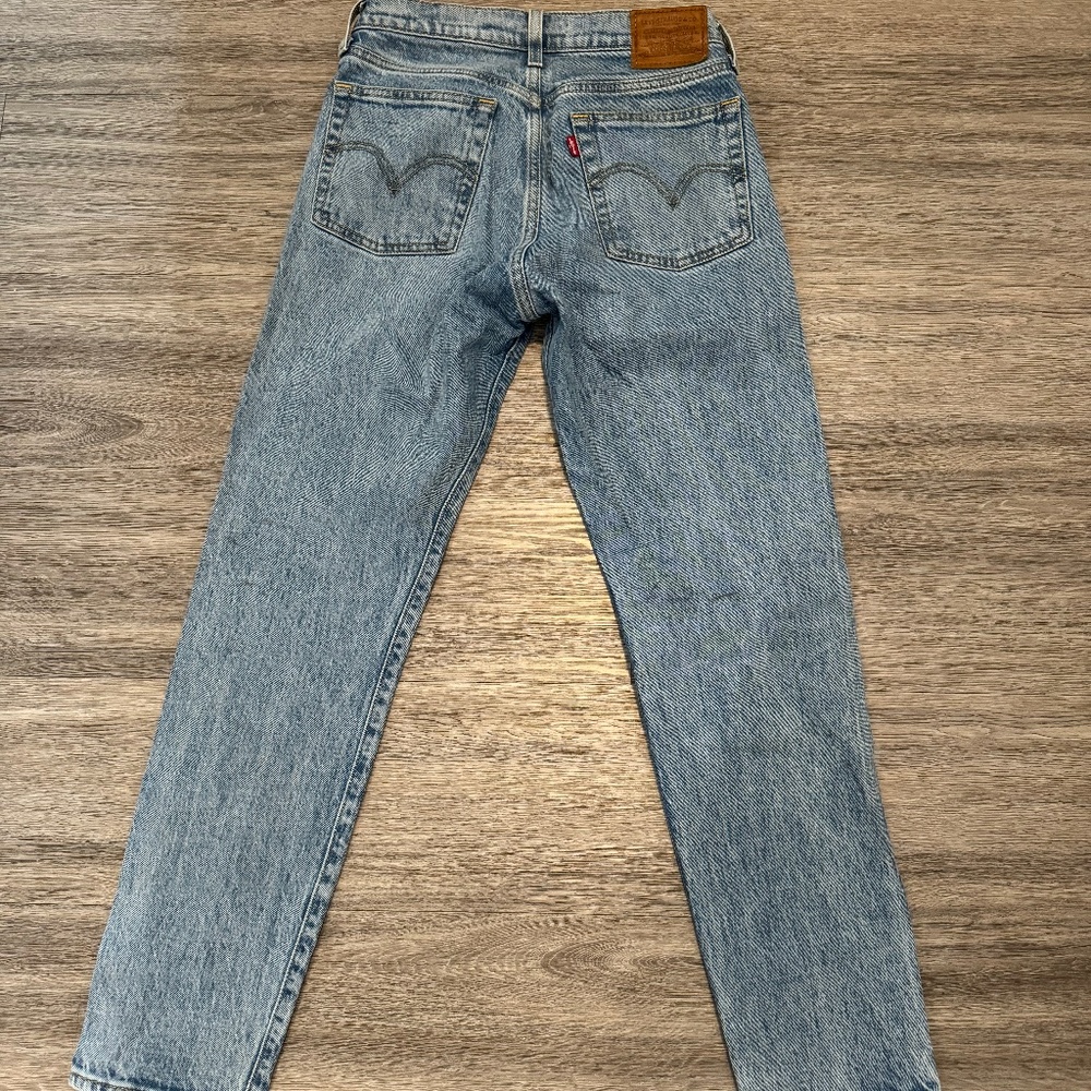 Levi's Women's Premium Wedgie Jeans